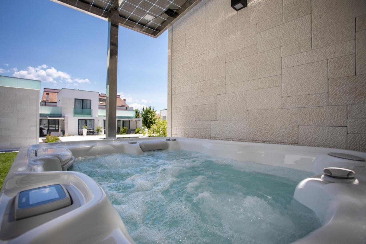 Hotel & Resort Isola Baska  Ngoại thất bức ảnh